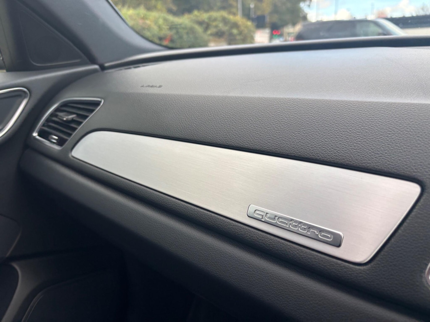 Used Audi Q3 2015 for sale - 76336839: Photo 30