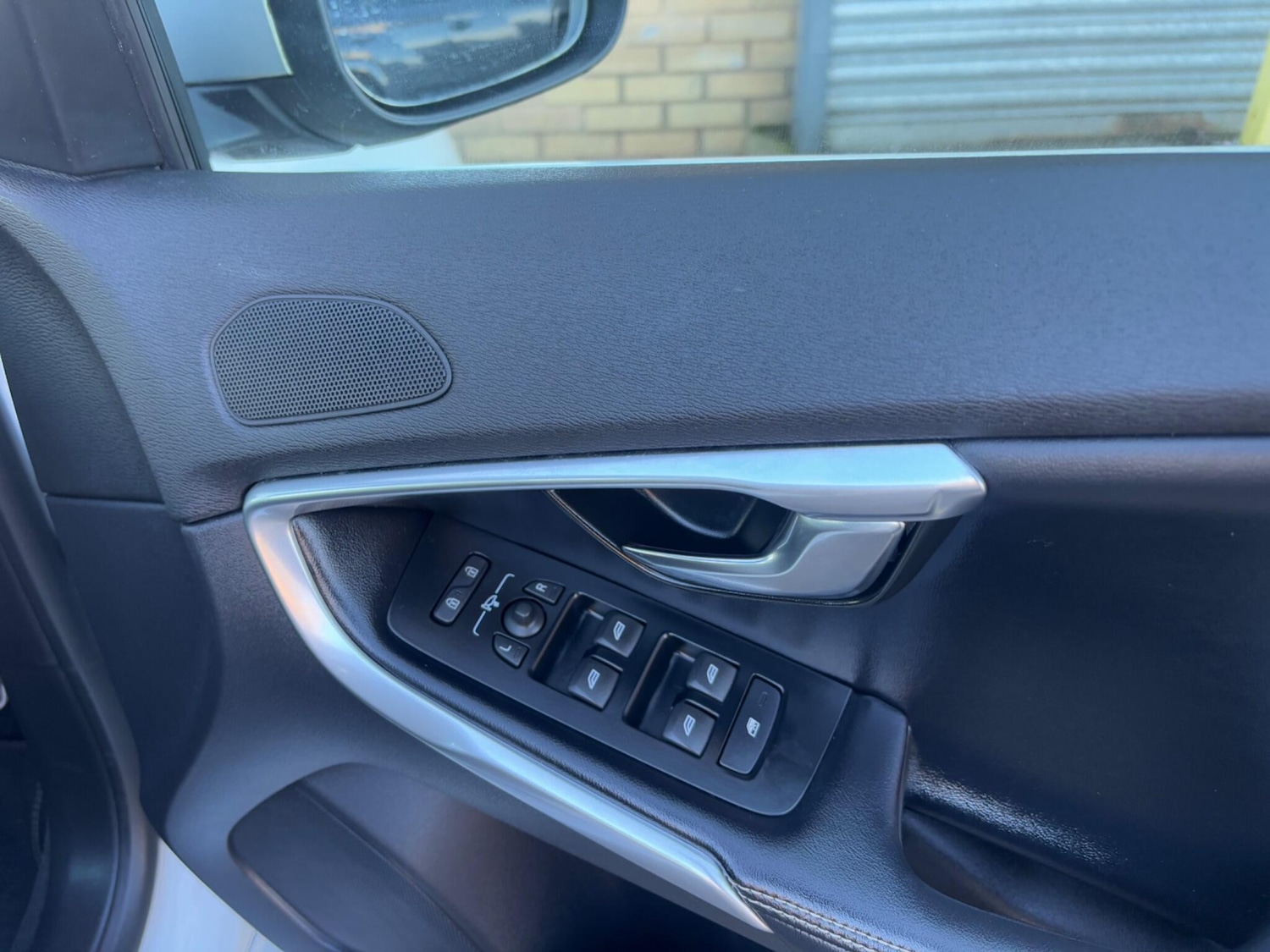 Used Volvo V40 2018 for sale - 76996148: Photo 18