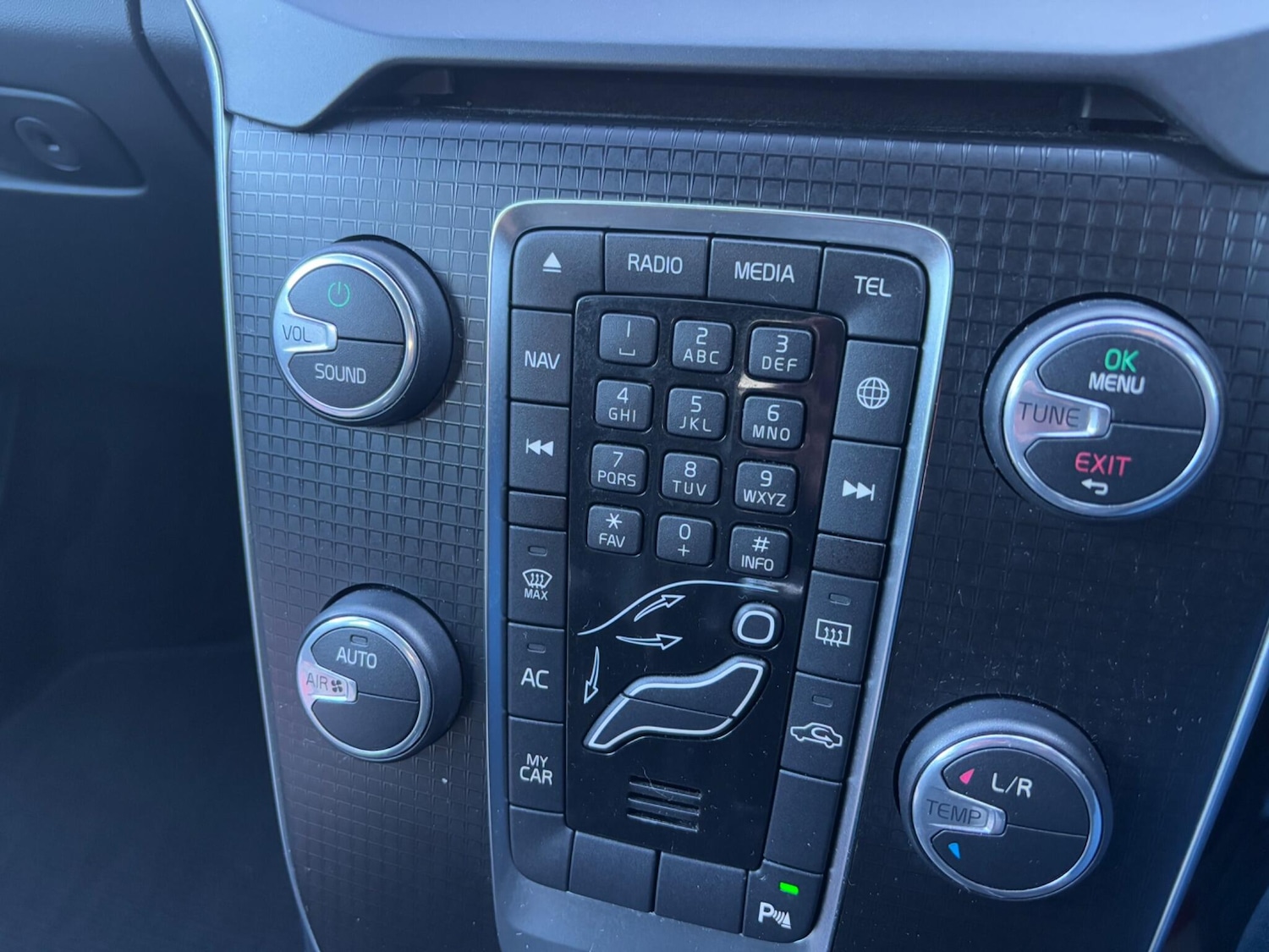 Used Volvo V40 2018 for sale - 76996148: Photo 19