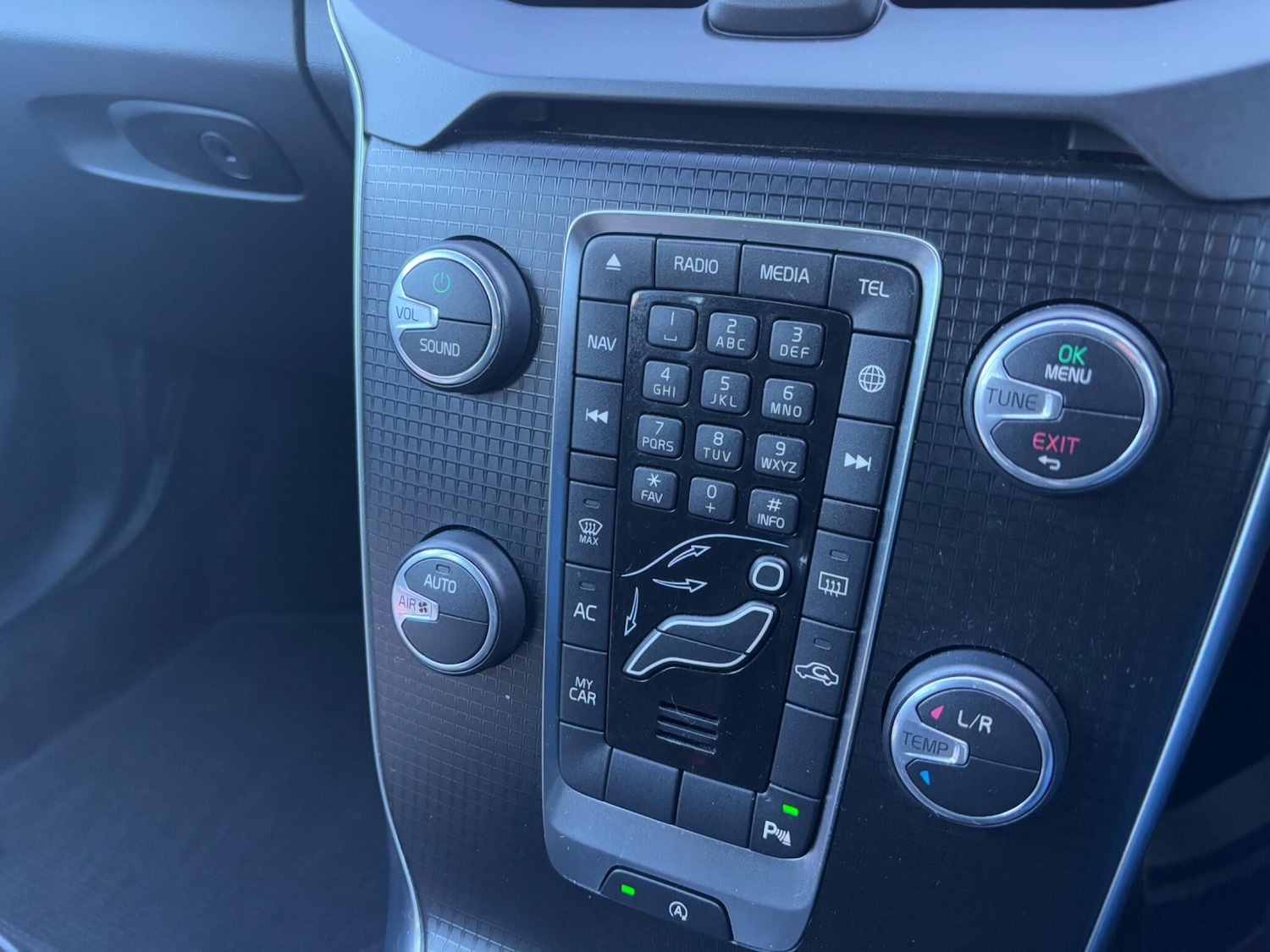 Used Volvo V40 2018 for sale - 76996148: Photo 23