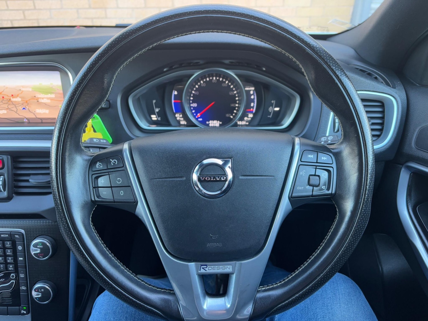 Used Volvo V40 2018 for sale - 76996148: Photo 27