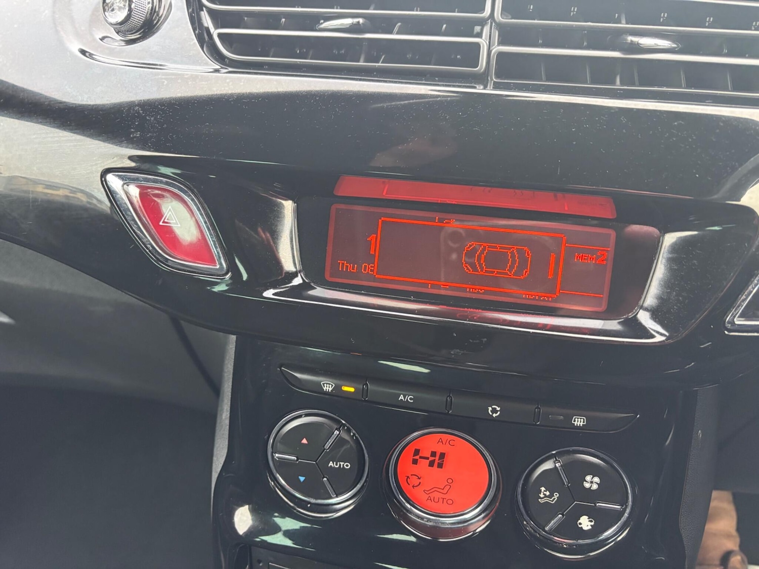 Used Citroen DS3 2014 for sale - 77131813: Photo 17