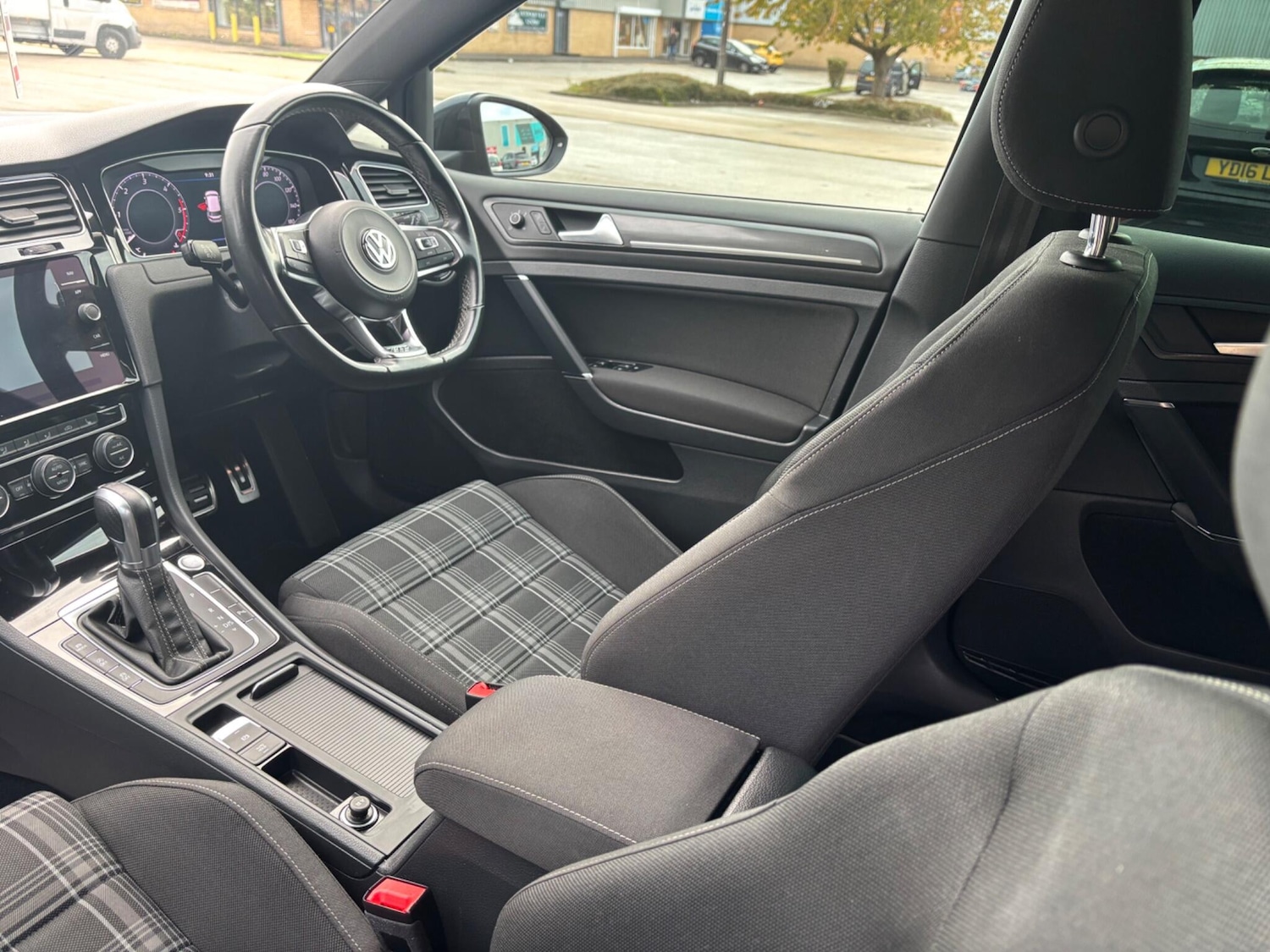 Used Volkswagen Golf 2019 for sale - 76059400: Photo 16
