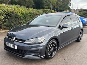 Used Volkswagen Golf 2019 for sale - 76059400: Photo