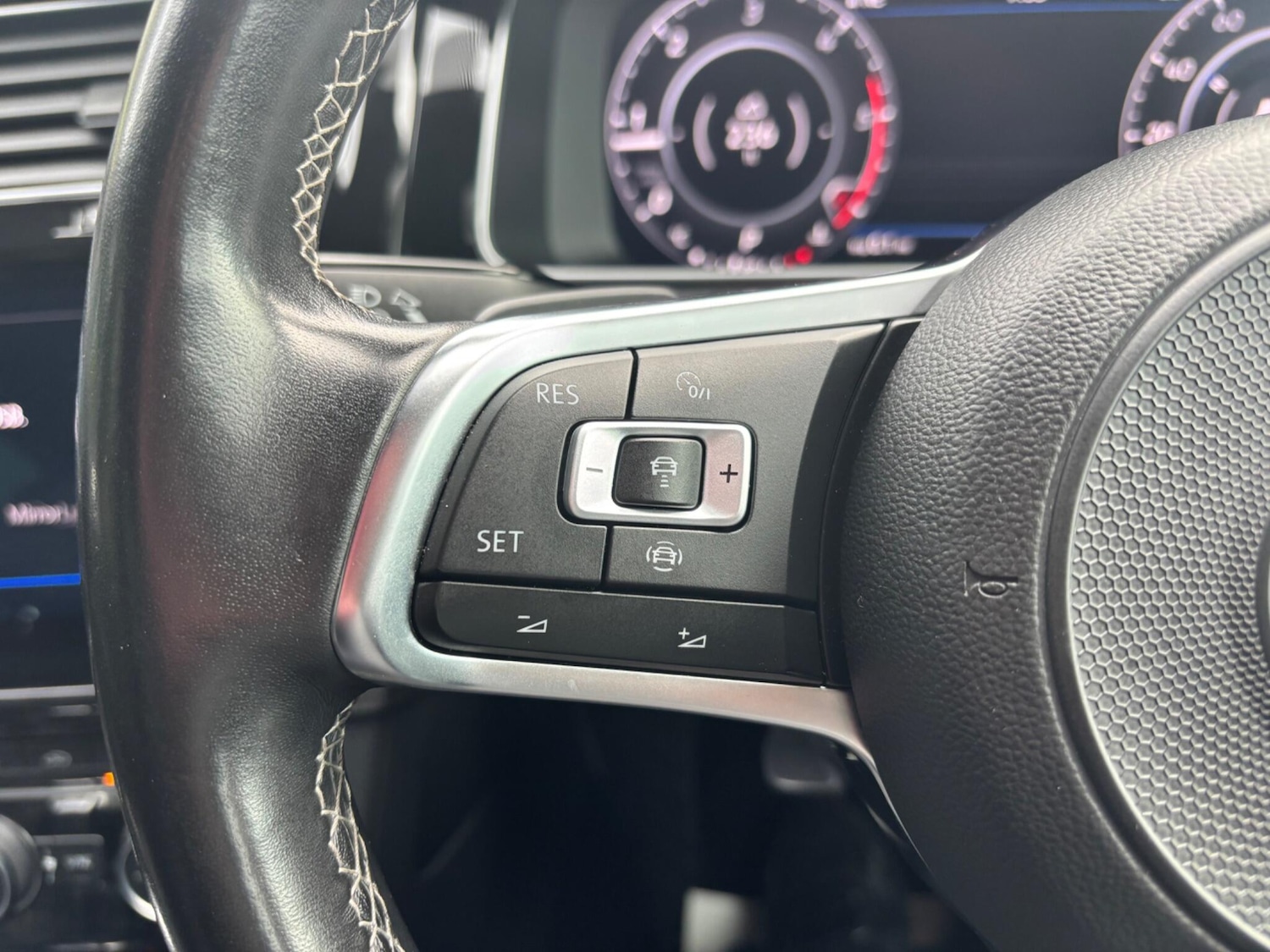 Used Volkswagen Golf 2019 for sale - 76059400: Photo 22