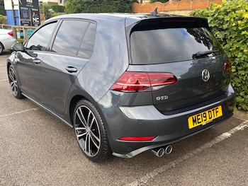 Used Volkswagen Golf 2019 for sale - 76059400: Photo