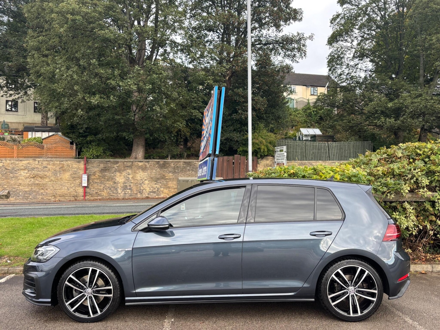 Used Volkswagen Golf 2019 for sale - 76059400: Photo 5