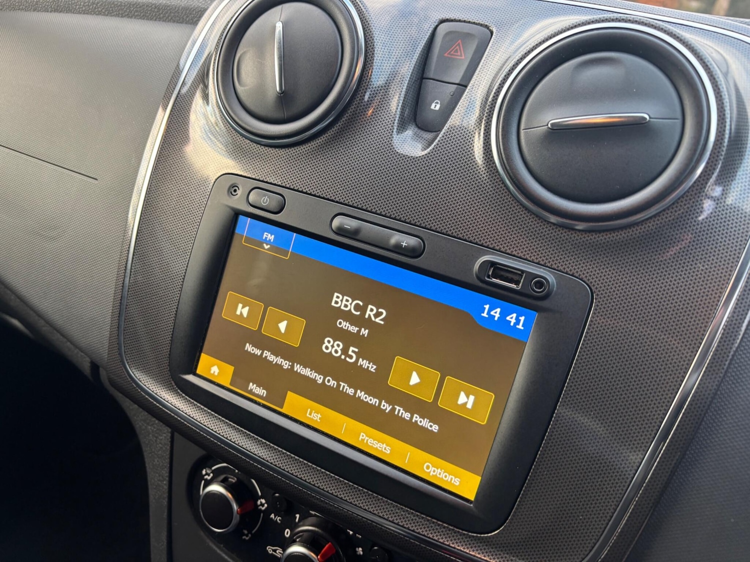 Used Dacia Sandero Stepway 2020 for sale - 76780667: Photo 23