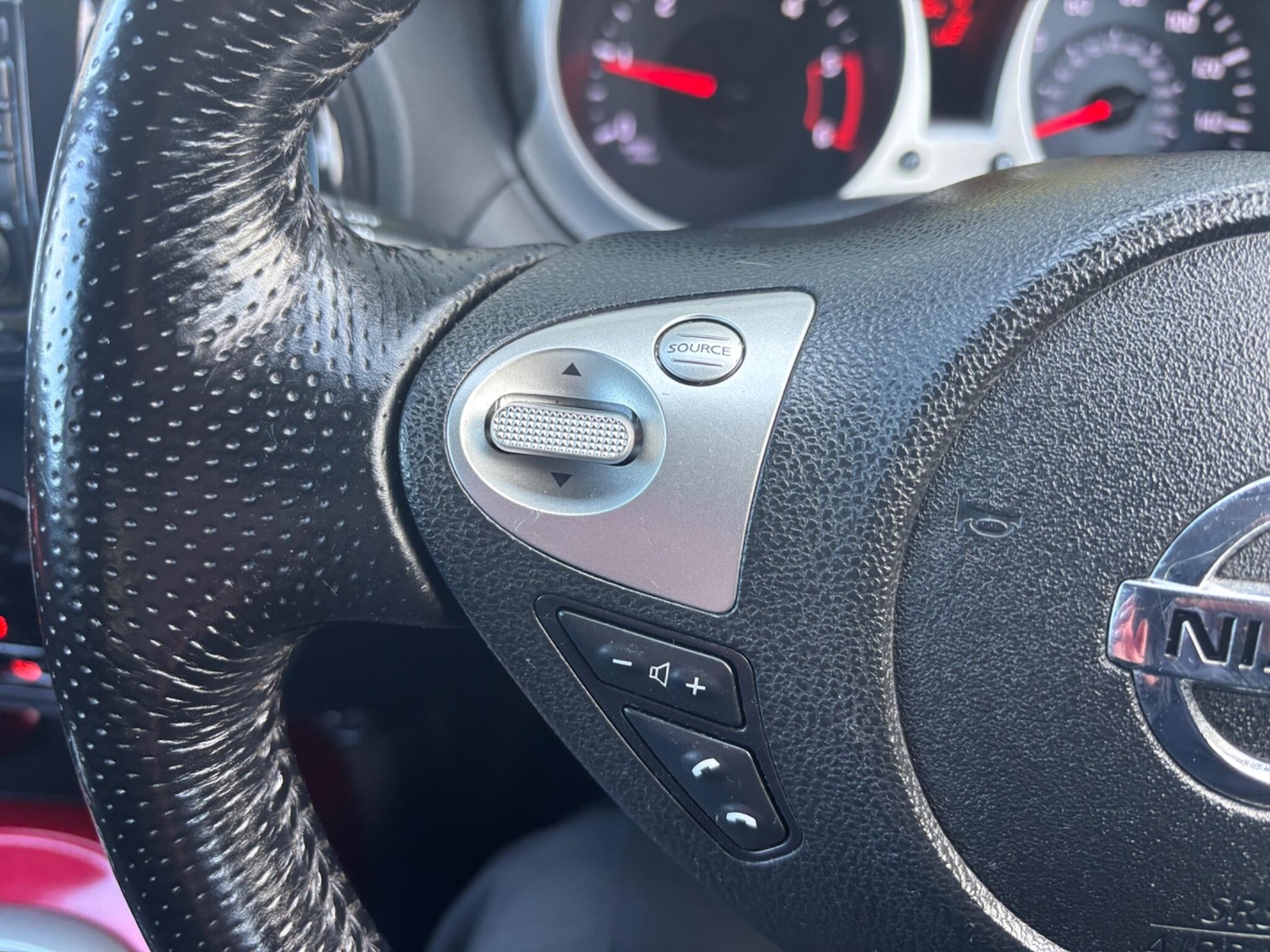 Used Nissan Juke 2011 for sale - 76336742: Photo 17