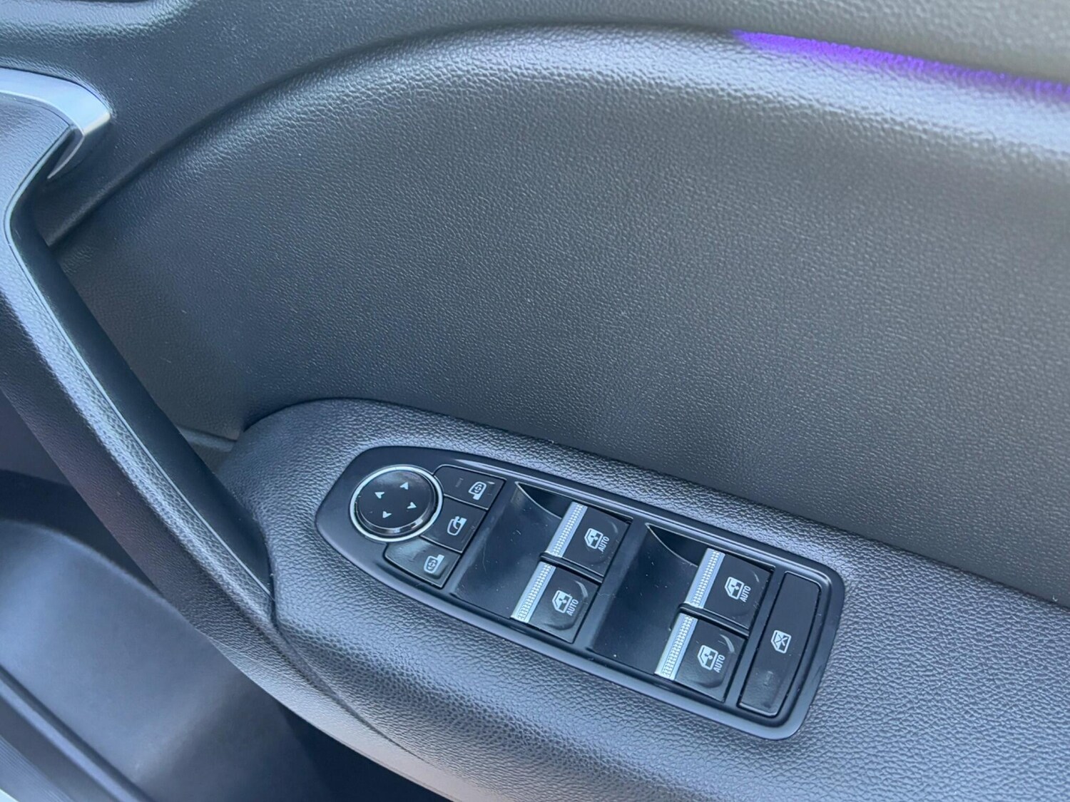 Used Renault Captur 2020 for sale - 76607043: Photo 18