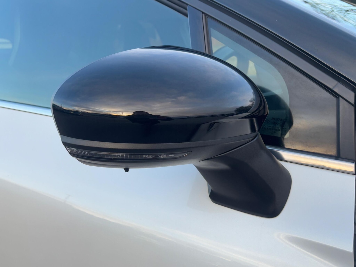 Used Renault Captur 2020 for sale - 76607043: Photo 31