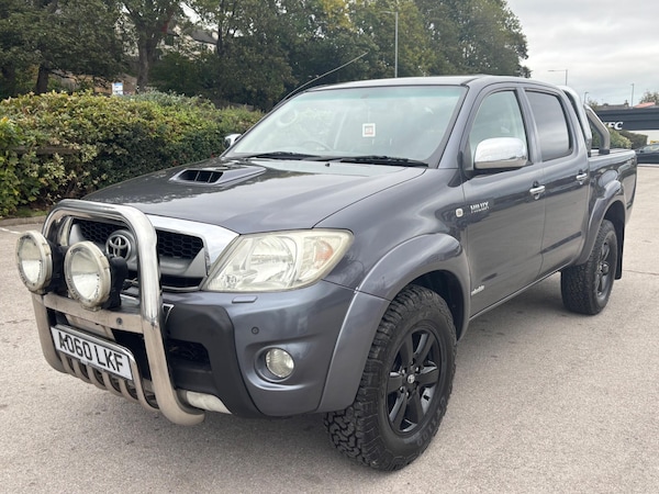Used Toyota Hilux 2010 for sale - 76188407: Photo 1