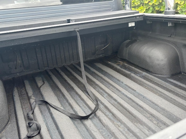 Used Toyota Hilux 2010 for sale - 76188407: Photo 24