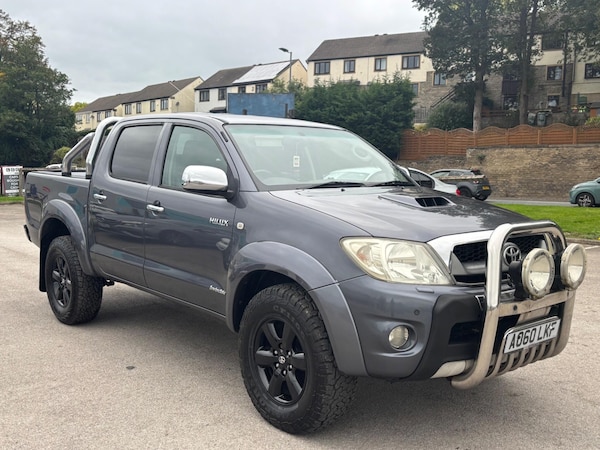 Used Toyota Hilux 2010 for sale - 76188407: Photo 3