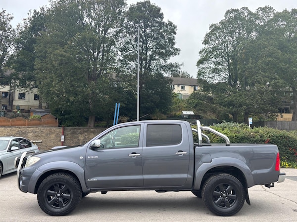 Used Toyota Hilux 2010 for sale - 76188407: Photo 9