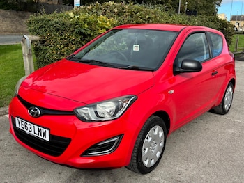 Used Hyundai i20 2013 for sale - 76214116: Photo