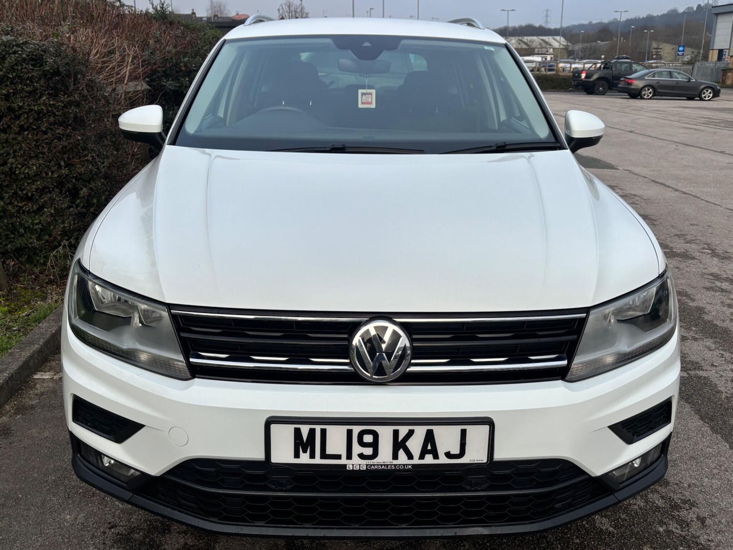 Used Volkswagen Tiguan 2019 for sale - 77358834: Photo 2