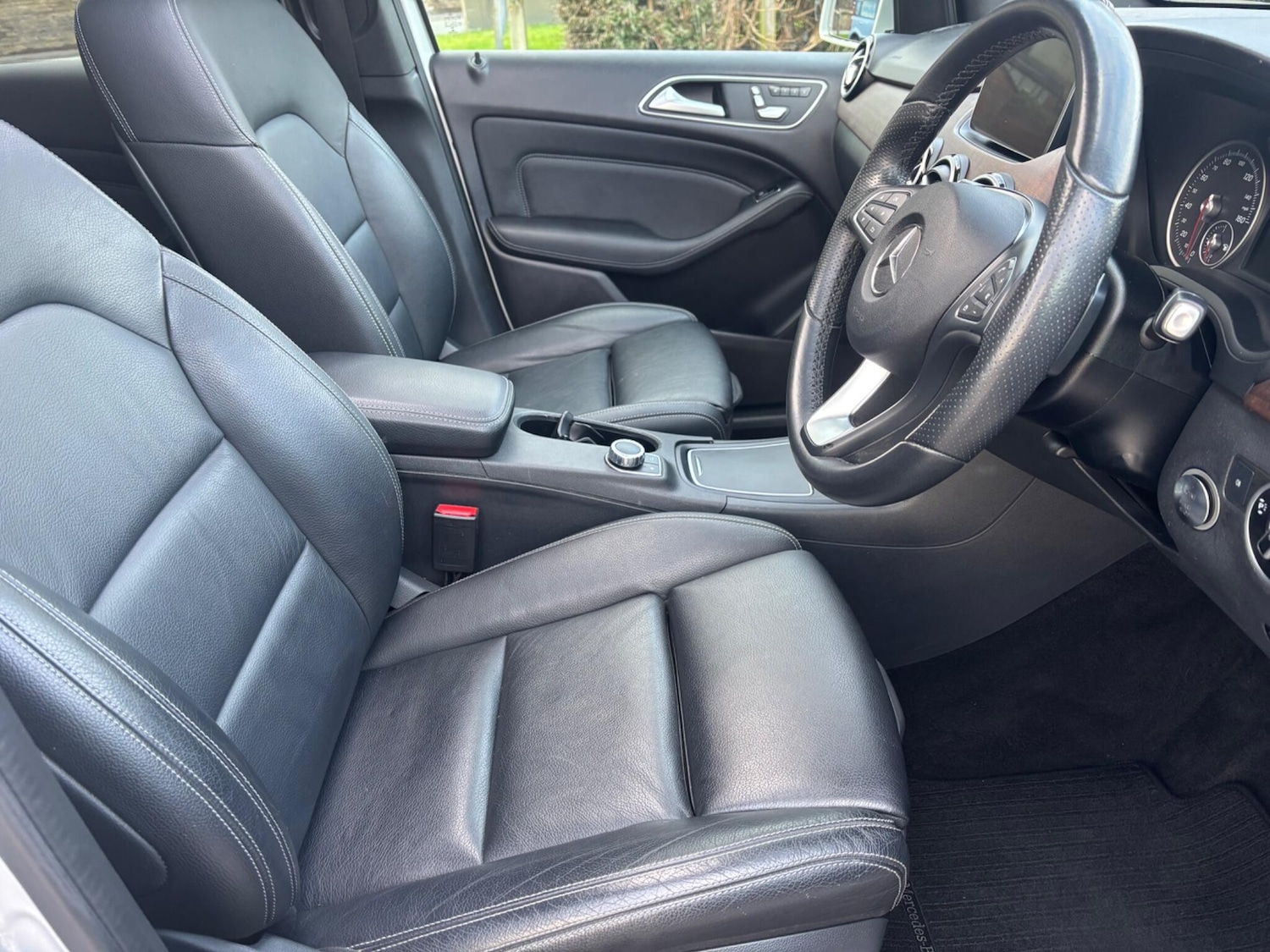 Used Mercedes-Benz B Class 2018 for sale - 77377111: Photo 14