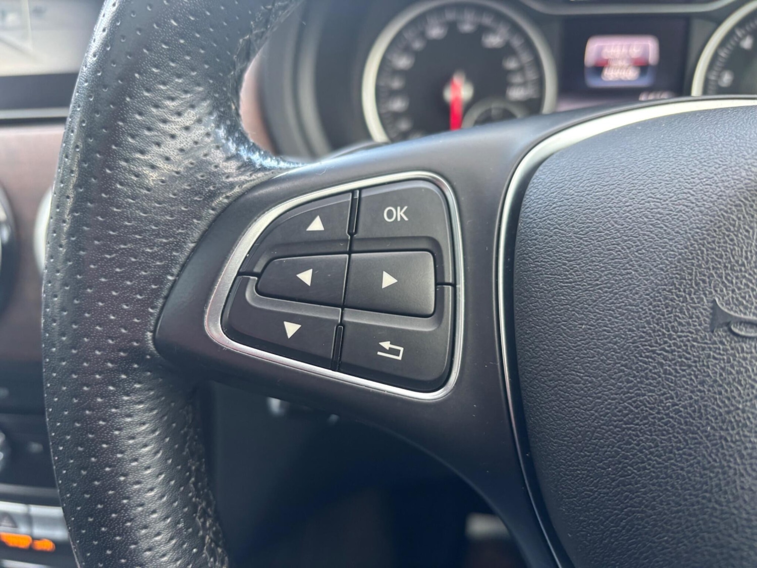 Used Mercedes-Benz B Class 2018 for sale - 77377111: Photo 18