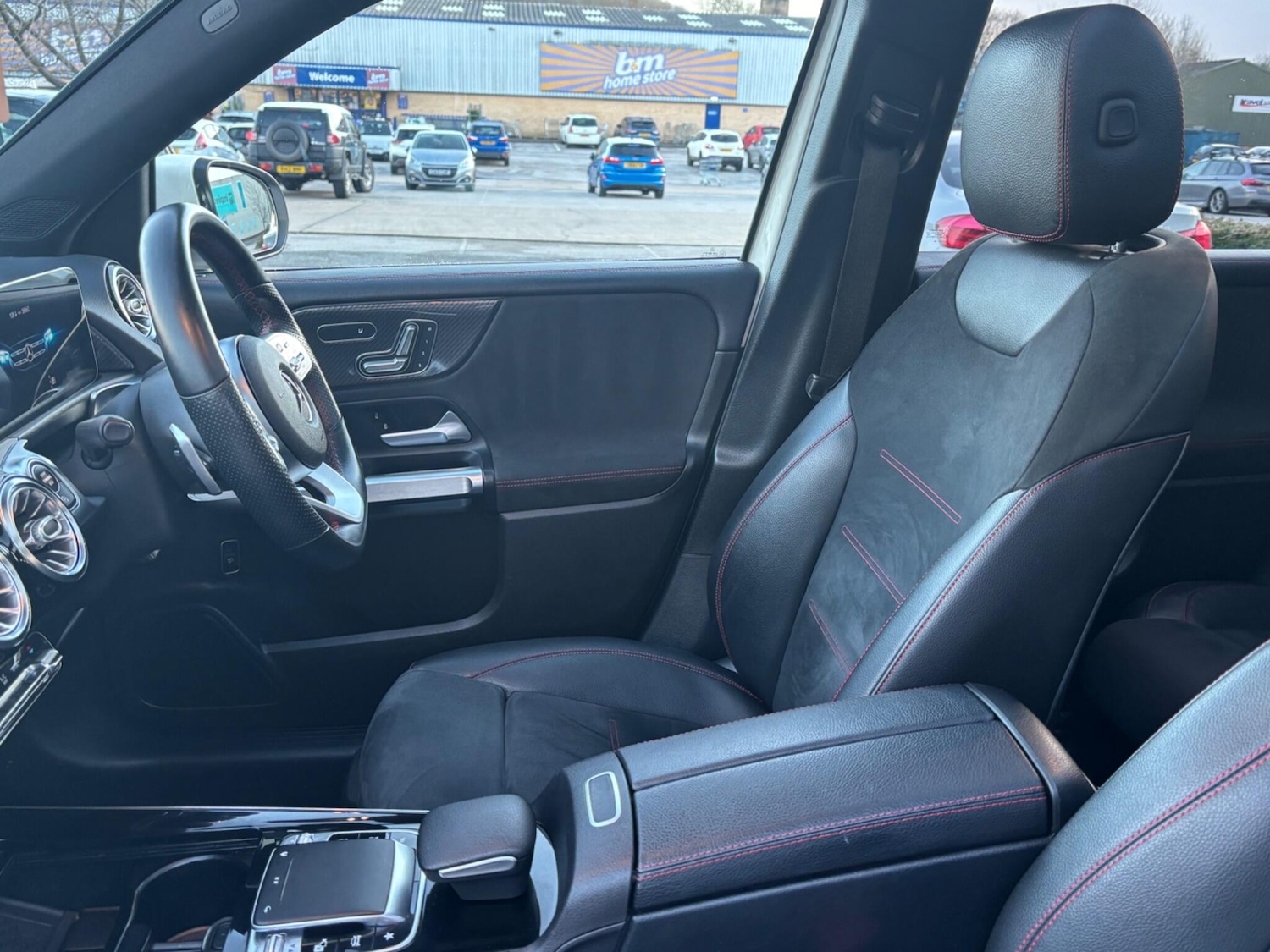 Used Mercedes-Benz GLB 2021 for sale - 76899126: Photo 37