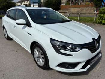 Used Renault Megane 2017 for sale - 74497980: Photo