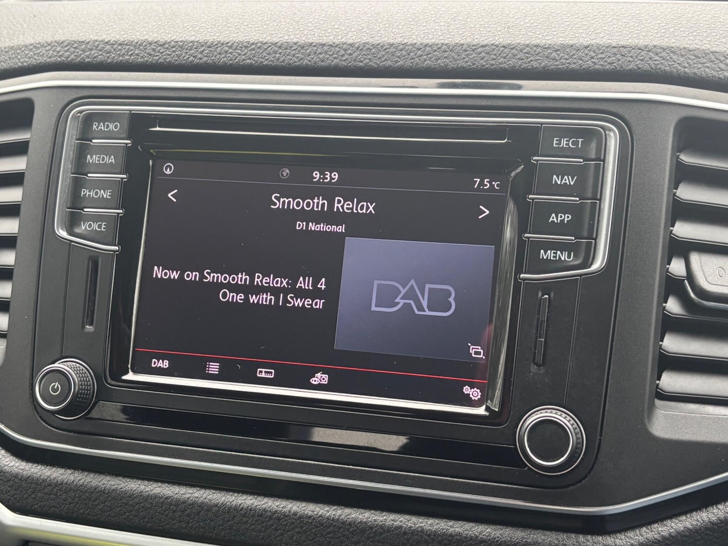 Used Volkswagen Amarok 2018 for sale - 77497161: Photo 35