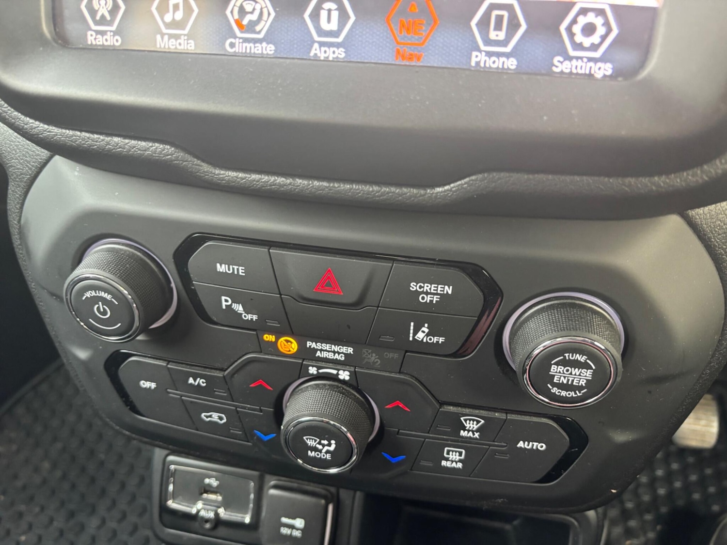 Used Jeep Renegade 2021 for sale - 76498837: Photo 10