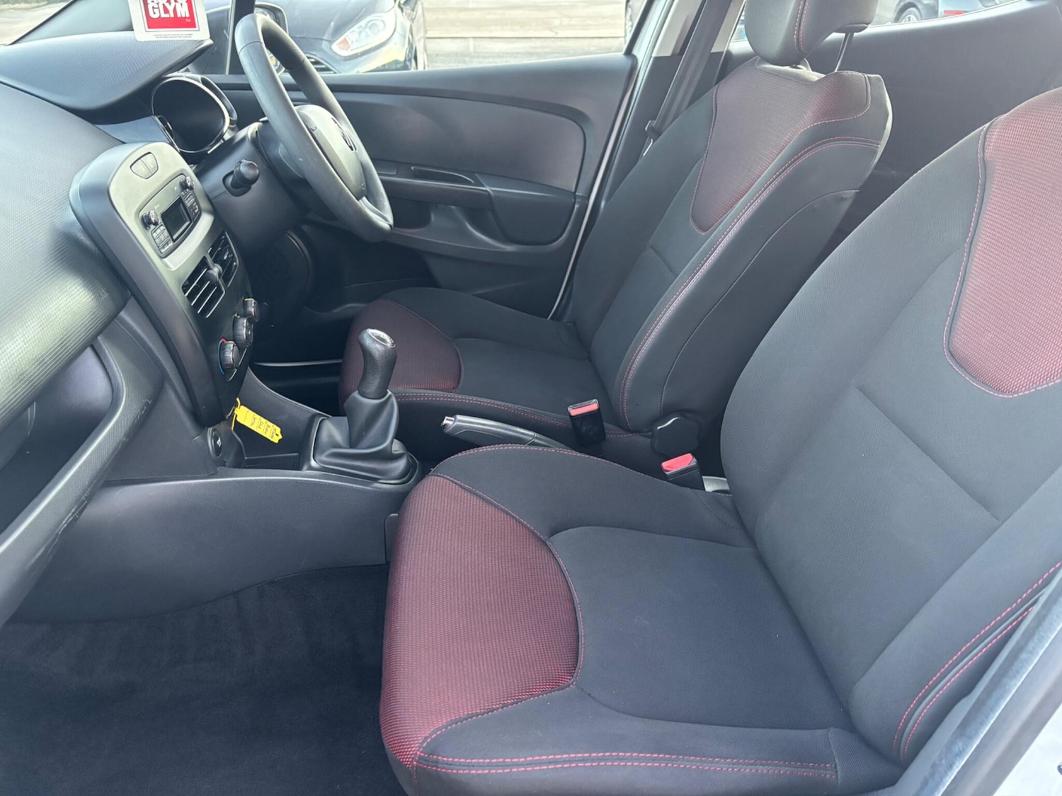 Used Renault Clio for sale - 77230456: Photo 11