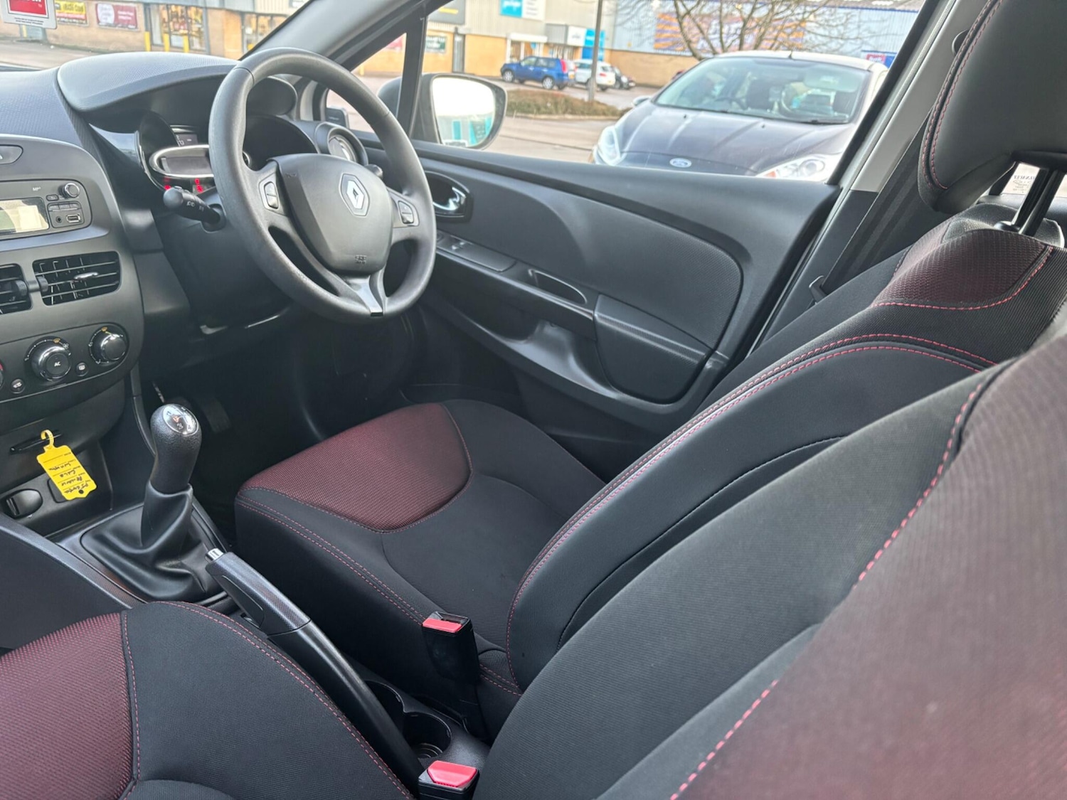 Used Renault Clio for sale - 77230456: Photo 13