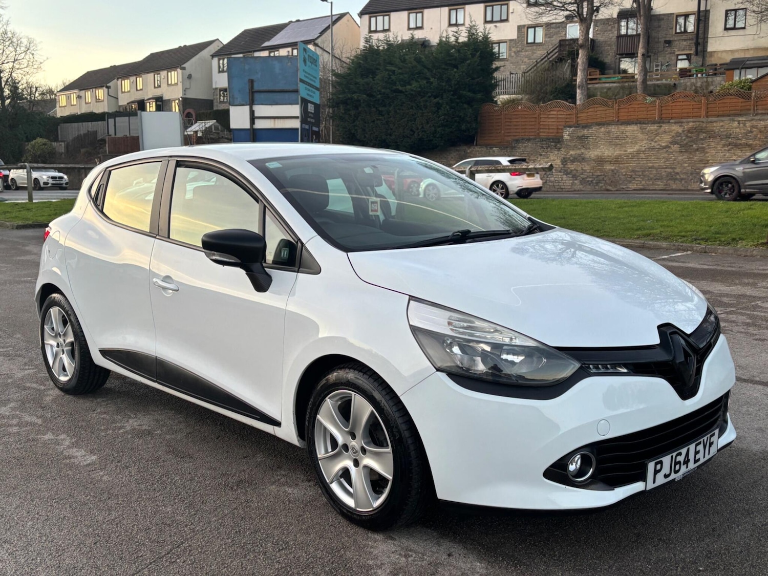 Used Renault Clio for sale - 77230456: Photo 3