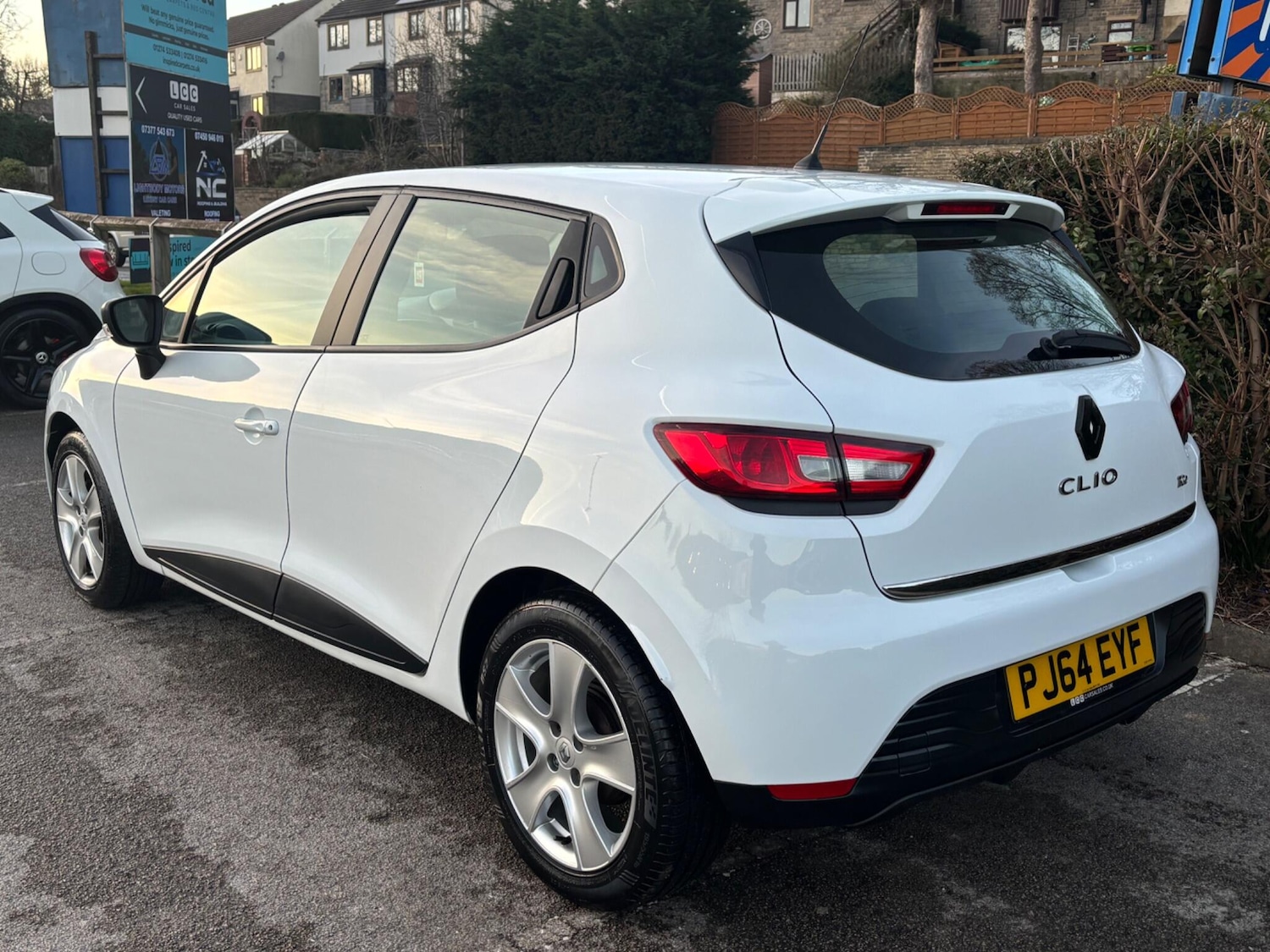 Used Renault Clio for sale - 77230456: Photo 4