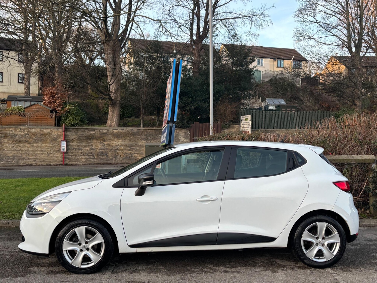 Used Renault Clio for sale - 77230456: Photo 5