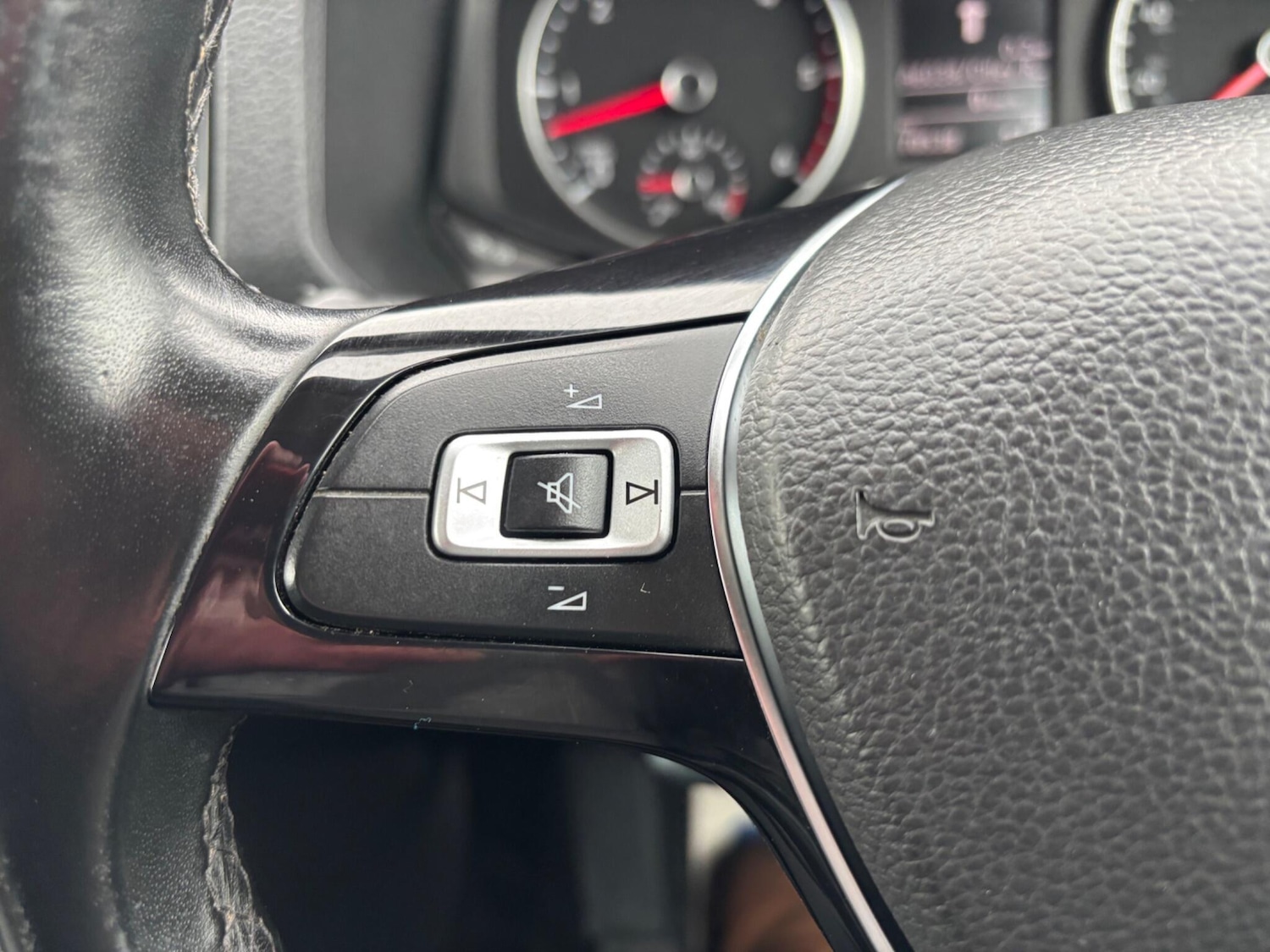 Used Volkswagen Amarok 2018 for sale - 76562098: Photo 18