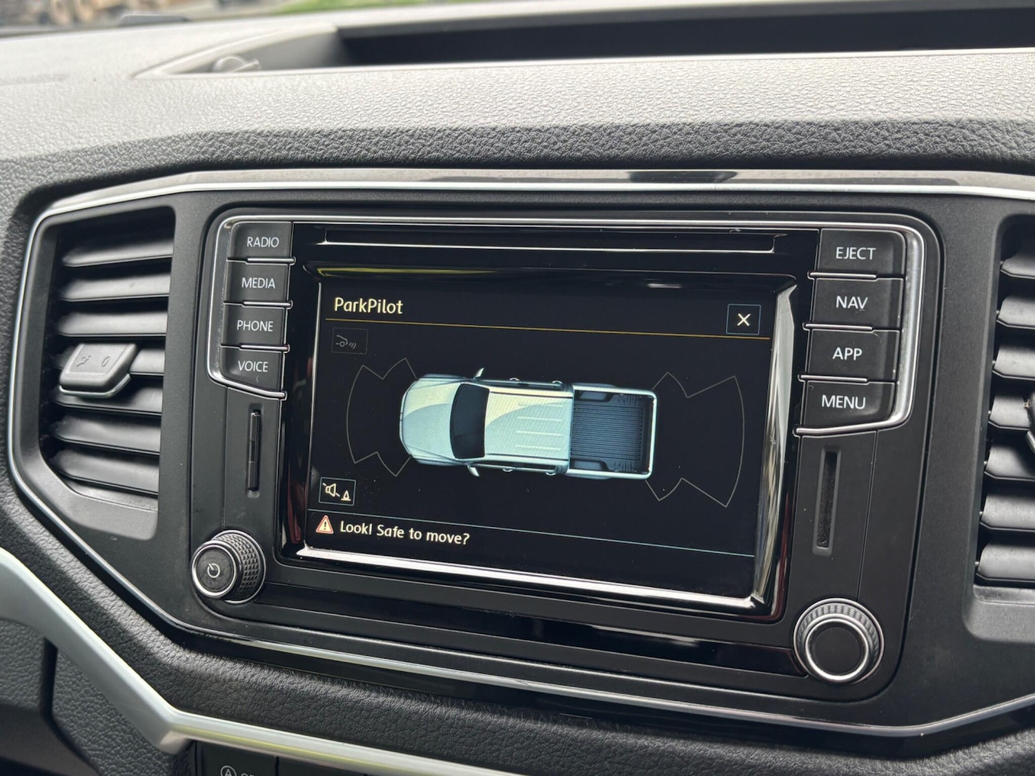 Used Volkswagen Amarok 2018 for sale - 76562098: Photo 22