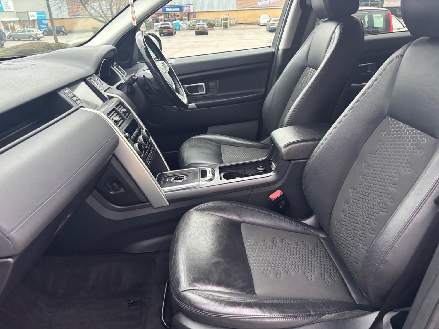 Used Land Rover Discovery Sport for sale - 76729029: Photo 21