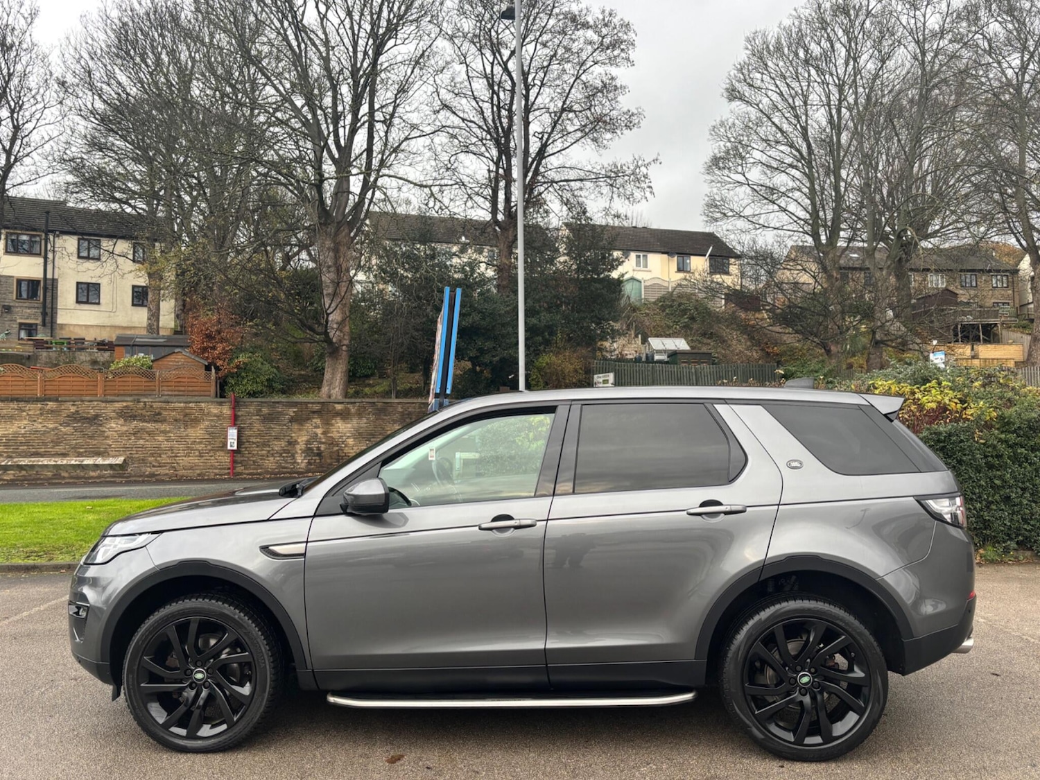 Used Land Rover Discovery Sport for sale - 76729029: Photo 4