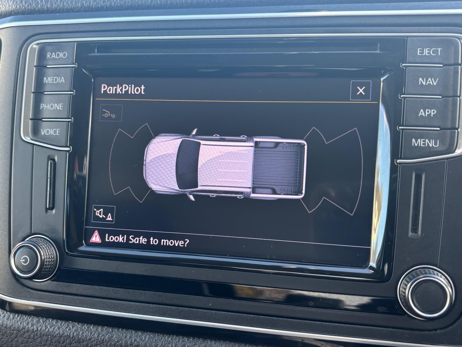 Used Volkswagen Amarok 2018 for sale - 76388414: Photo 25