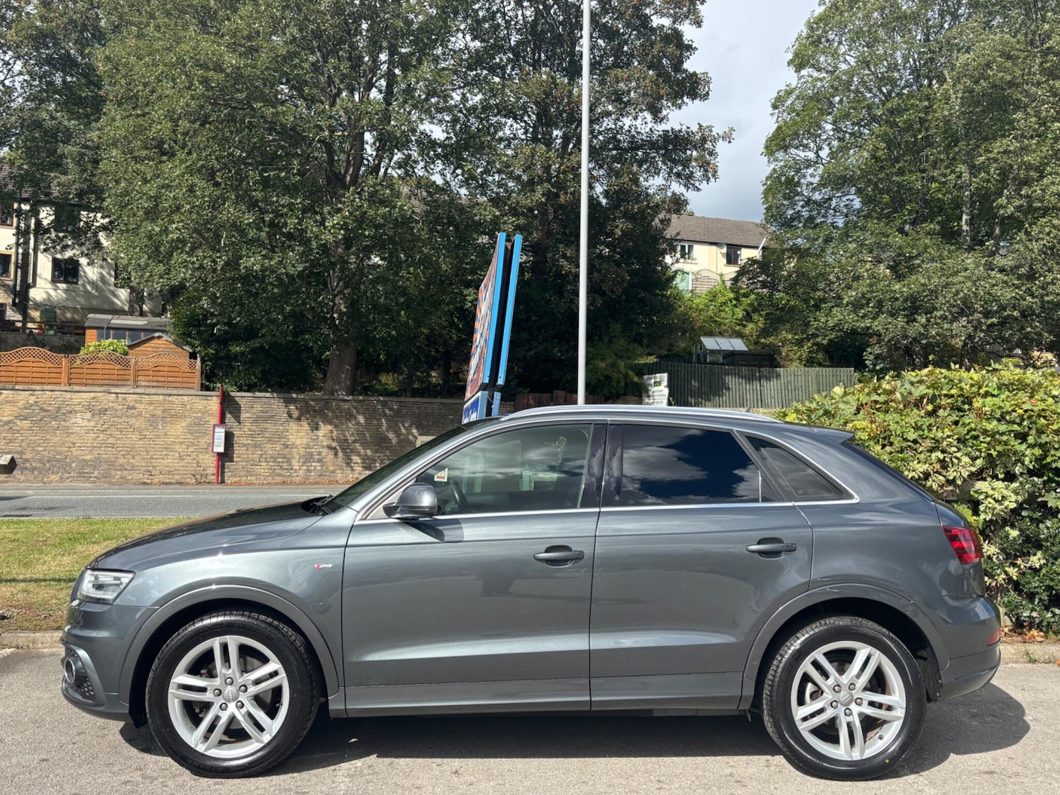 Used Audi Q3 2013 for sale - 76388763: Photo 5