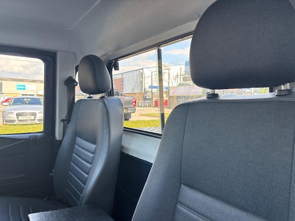 Used Land Rover Defender 90 2011 for sale - 75059930: Photo 22