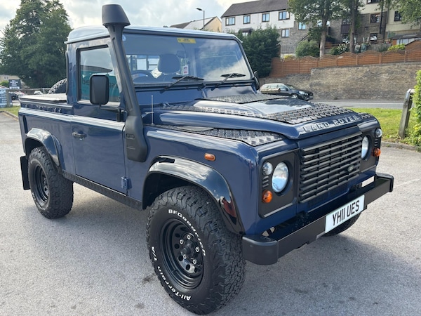 Used Land Rover Defender 90 2011 for sale - 75059930: Photo 3