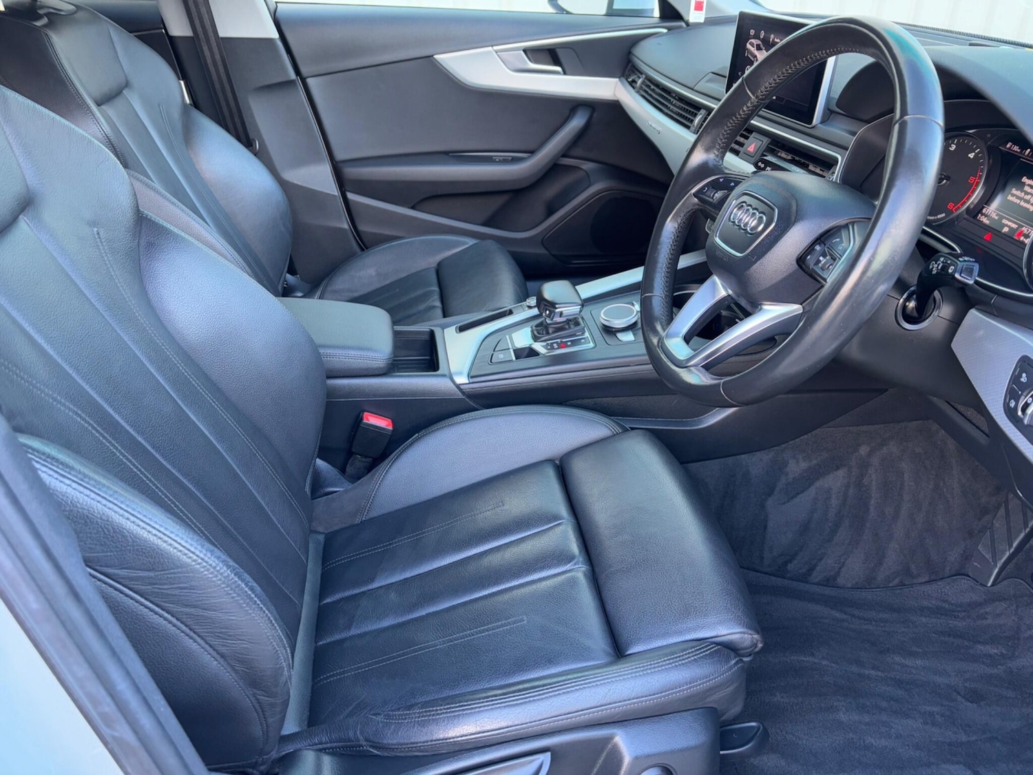 Used Audi A4 Allroad 2017 for sale - 76607419: Photo 11