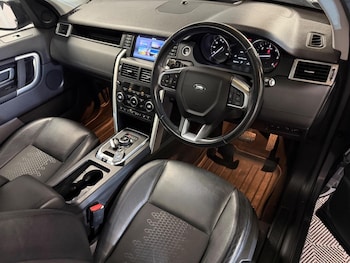 Used Land Rover Discovery Sport 2016 for sale - 79017362: Photo