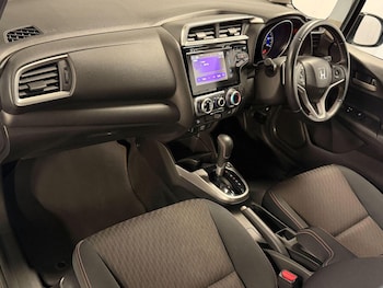 Used Honda Jazz 2018 for sale - 79386194: Photo