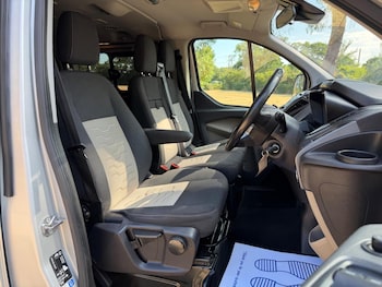 Used Ford Tourneo Custom 2016 for sale - 79004445: Photo