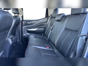 Used Nissan Navara 2018 for sale - 78874121: Photo