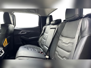 Used Isuzu D-Max 2024 for sale - 79528385: Photo