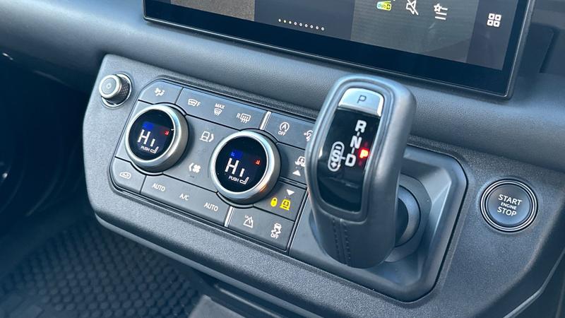 Used Land Rover Defender 2025 for sale - 77340083: Photo 13