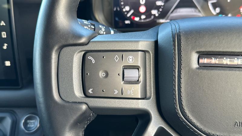 Used Land Rover Defender 2025 for sale - 77340083: Photo 15
