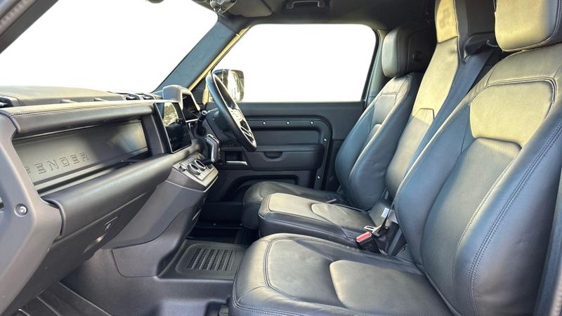 Used Land Rover Defender 2025 for sale - 77340083: Photo 3