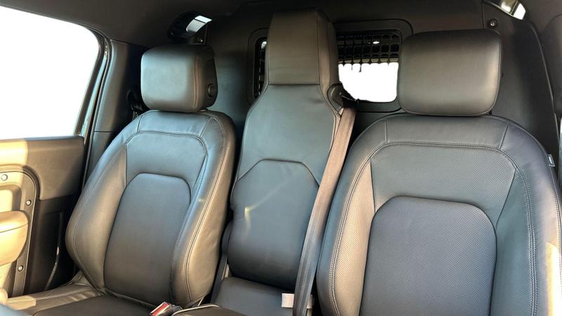 Used Land Rover Defender 2025 for sale - 77340083: Photo 4